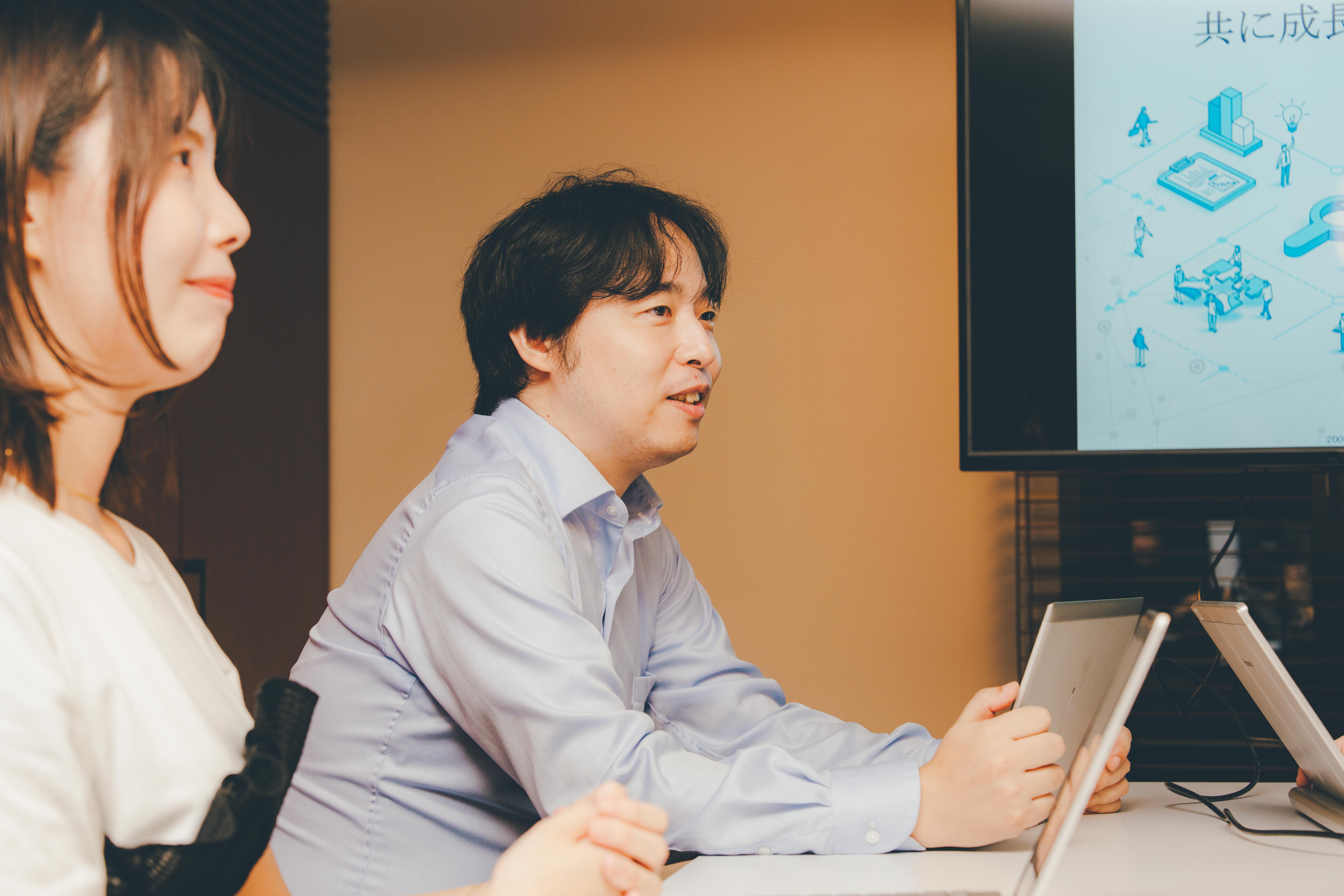 キャリア採用背景画像1